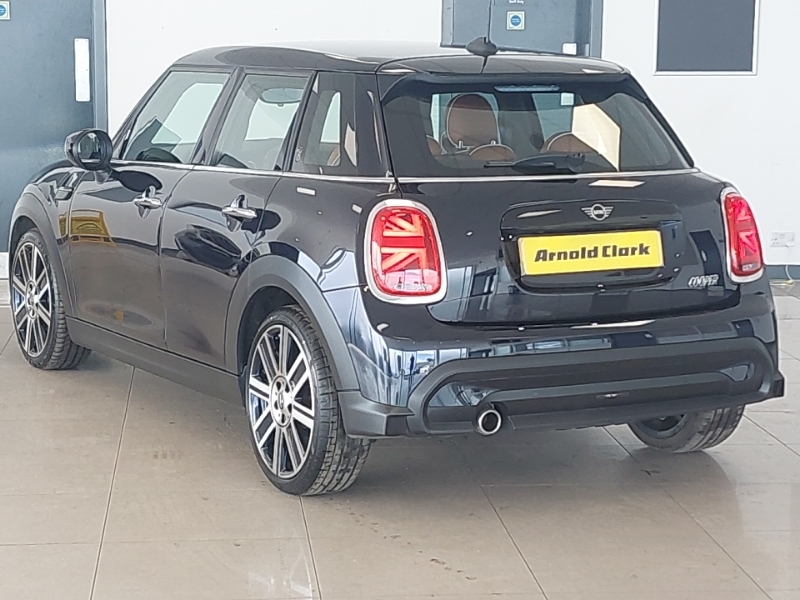 Mini Hatch 1.5 Cooper Exclusive Premium Black #2
