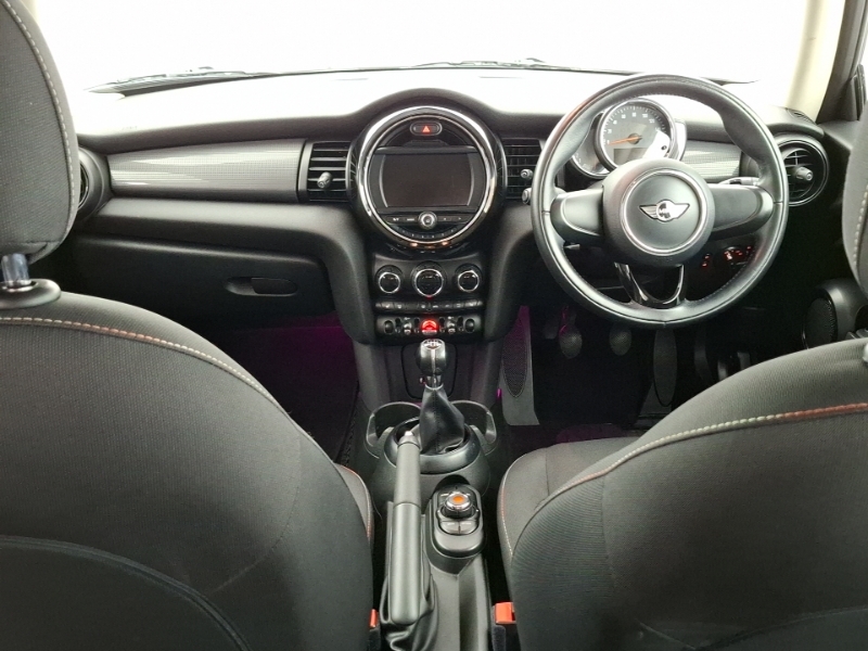 Mini Hatch 1.5 Cooper White #3
