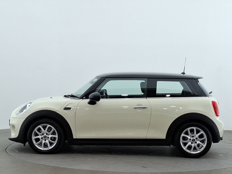 Mini Hatch 1.5 Cooper White #4