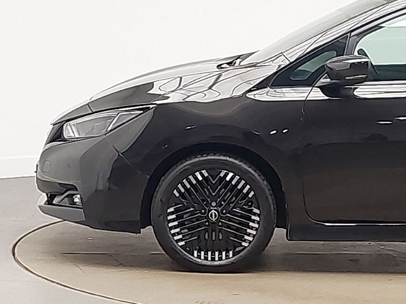 Nissan Leaf Hatchback Grey #19