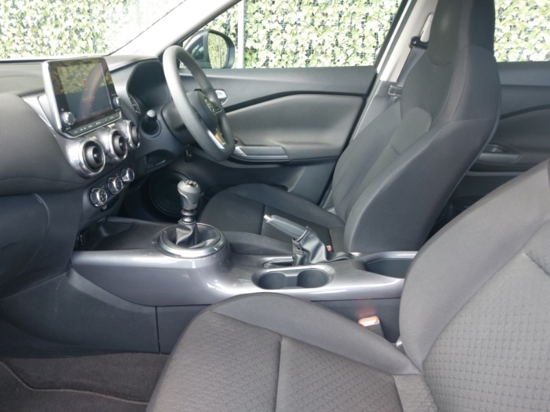 Nissan Juke 1.0 Dig-t 114 Acenta ST71XRD White #5