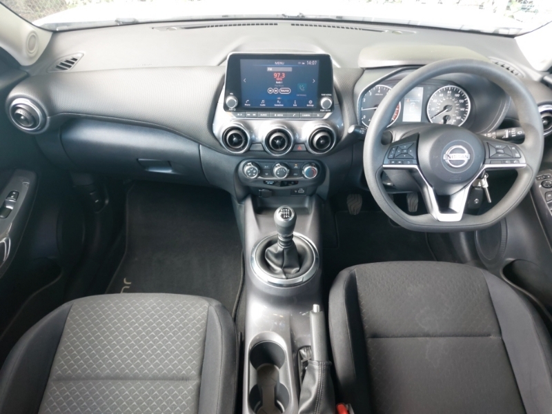 Nissan Juke 1.0 Dig-t 114 Acenta ST71XRD White #3