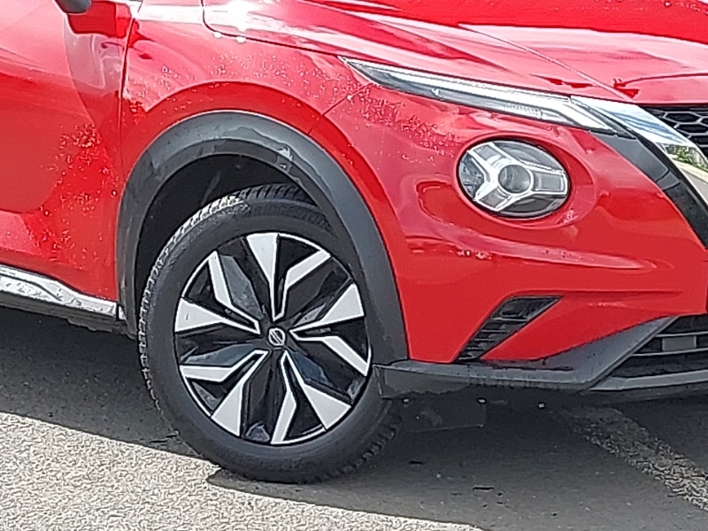 Nissan Juke Hatchback Black #20
