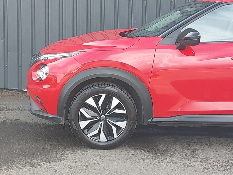 Nissan Juke Hatchback Black #19