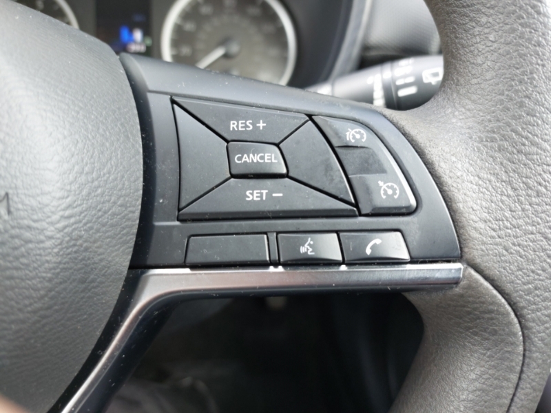 Nissan Juke Hatchback Black #13