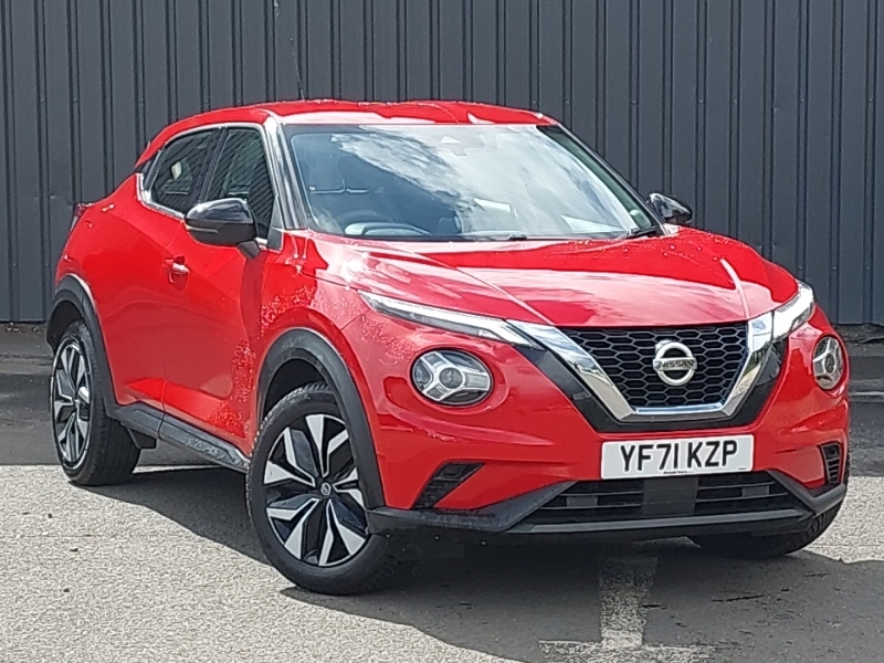 Nissan Juke Hatchback Black #1