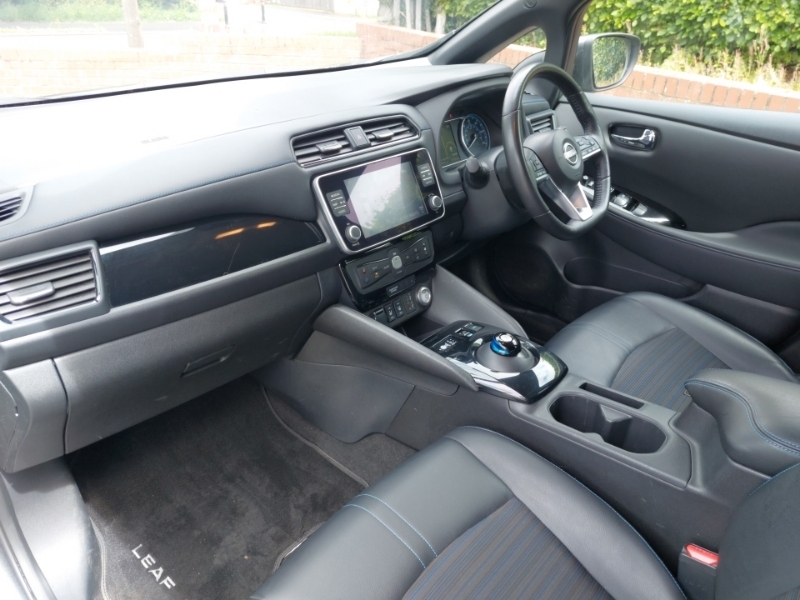 Nissan Leaf 110Kw N-connecta 39Kwh HJ23XBO Grey #5
