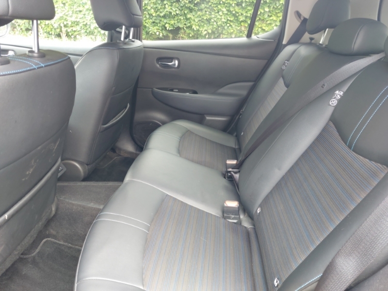 Nissan Leaf 110Kw N-connecta 39Kwh HJ23XBO Grey #6