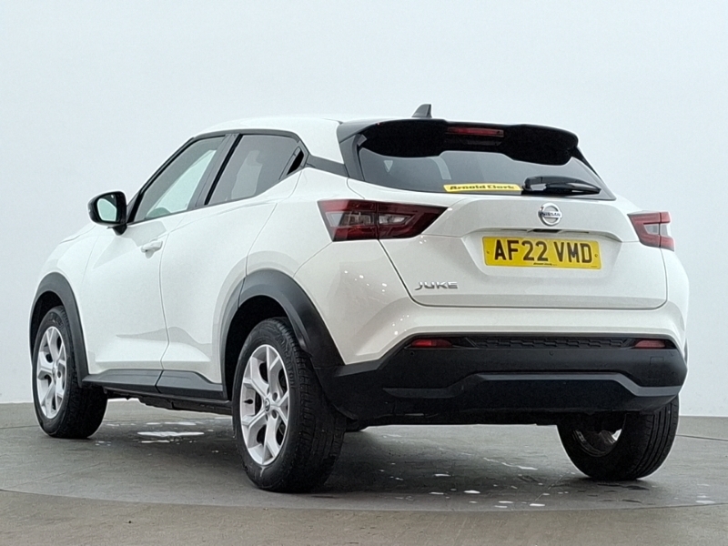 Nissan Juke 1.0 Dig-t 114 N-connecta White #2