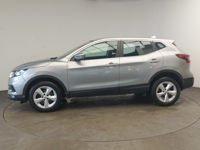 Nissan Qashqai 1.3 Dig-t 160 Acenta Premium Silver #4