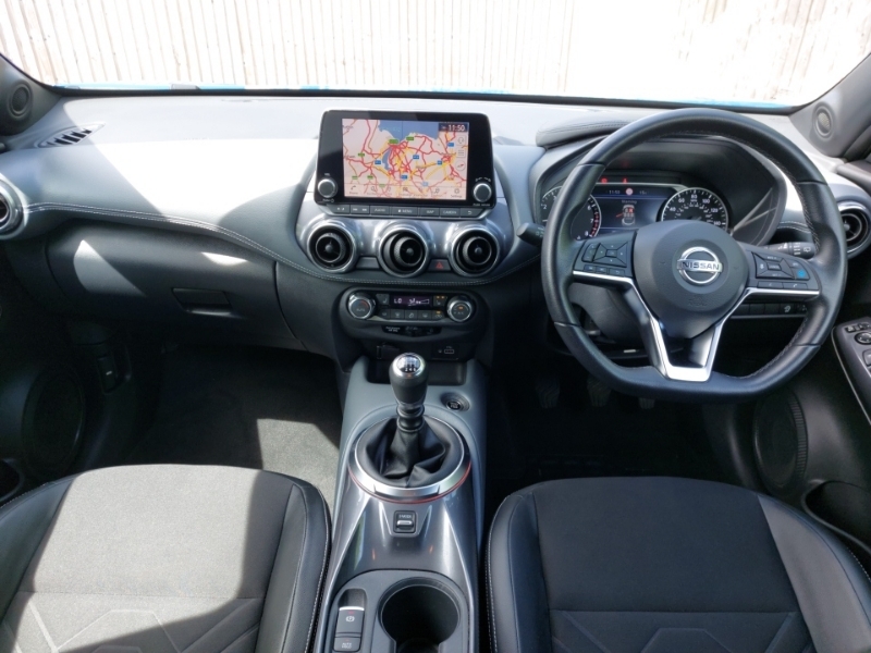 Nissan Juke 1.0 Dig-t 114 Tekna SM22OSV Blue #3