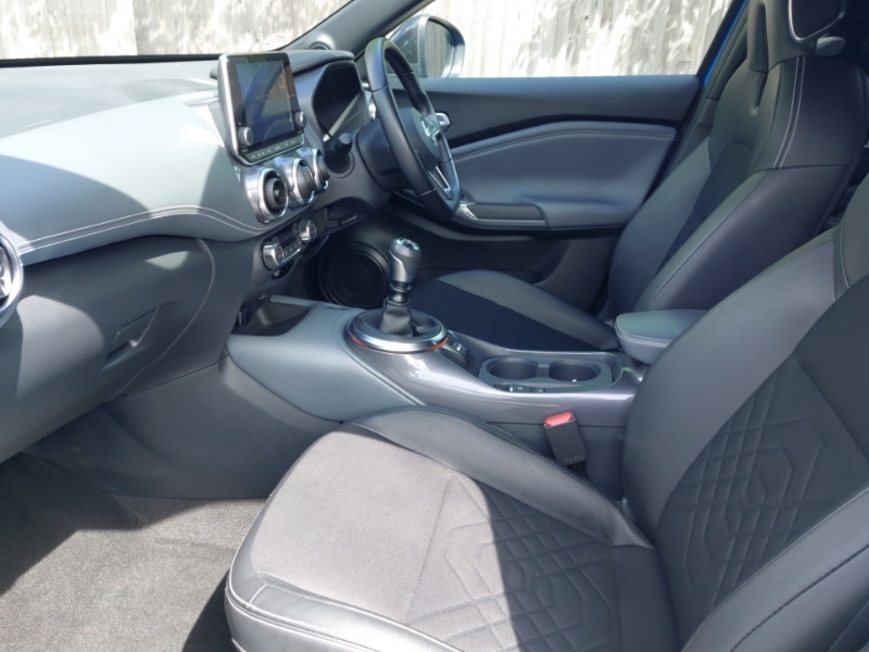 Nissan Juke 1.0 Dig-t 114 Tekna SM22OSV Blue #5