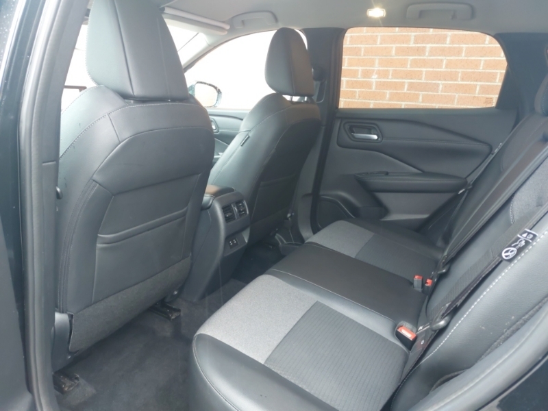 Nissan Qashqai 1.3 Dig-t Mh N-connecta DP24WLO Black #6