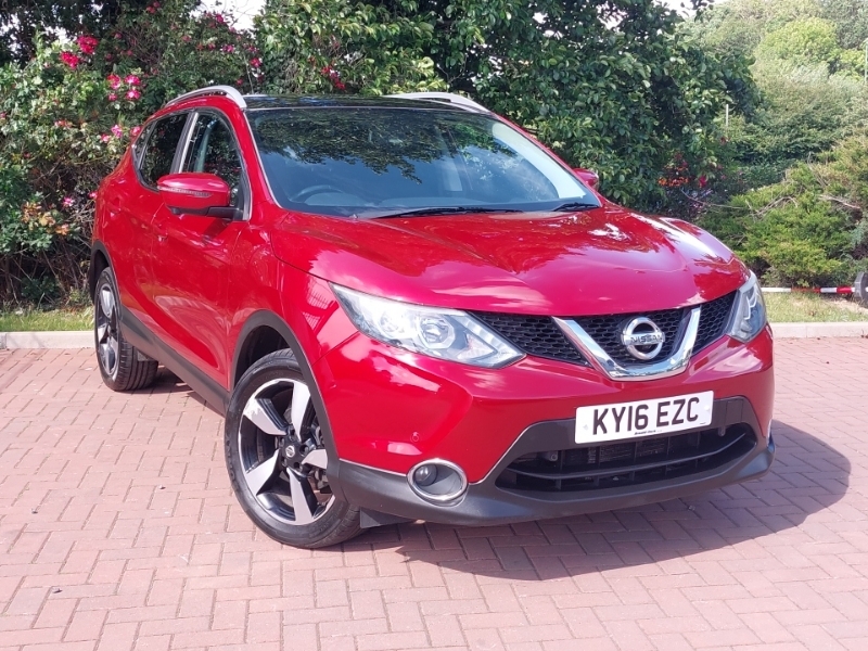 Nissan Qashqai 1.6 Dci N-tec Xtronic Red
