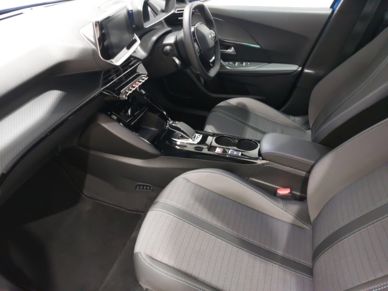 Peugeot e-2008 100Kw Allure Premium 50Kwh Blue #5