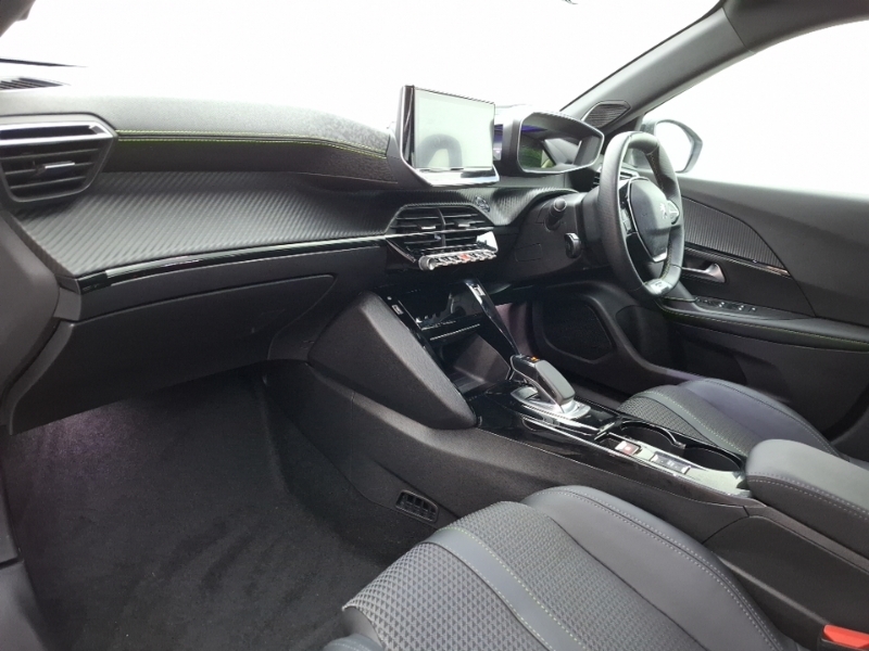 Peugeot e-2008 100Kw Gt 50Kwh White #5