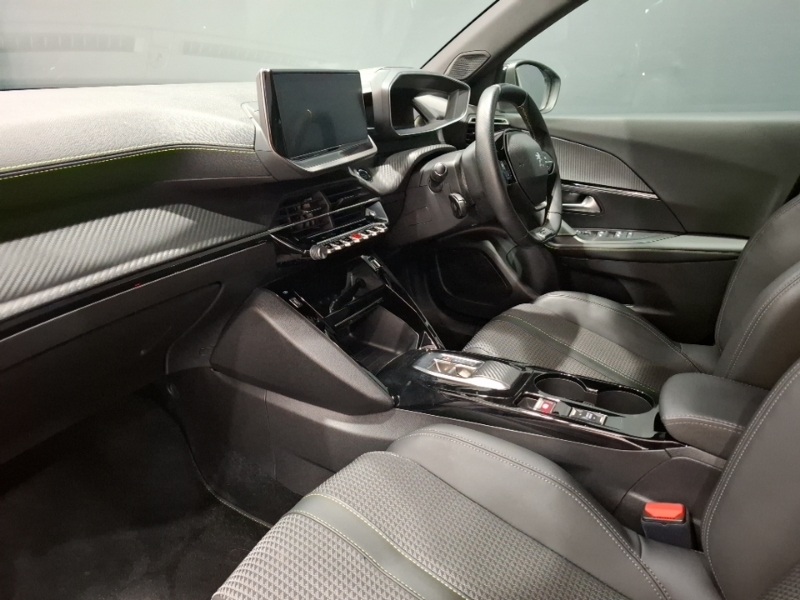 Peugeot e-2008 100Kw Gt 50Kwh Grey #5