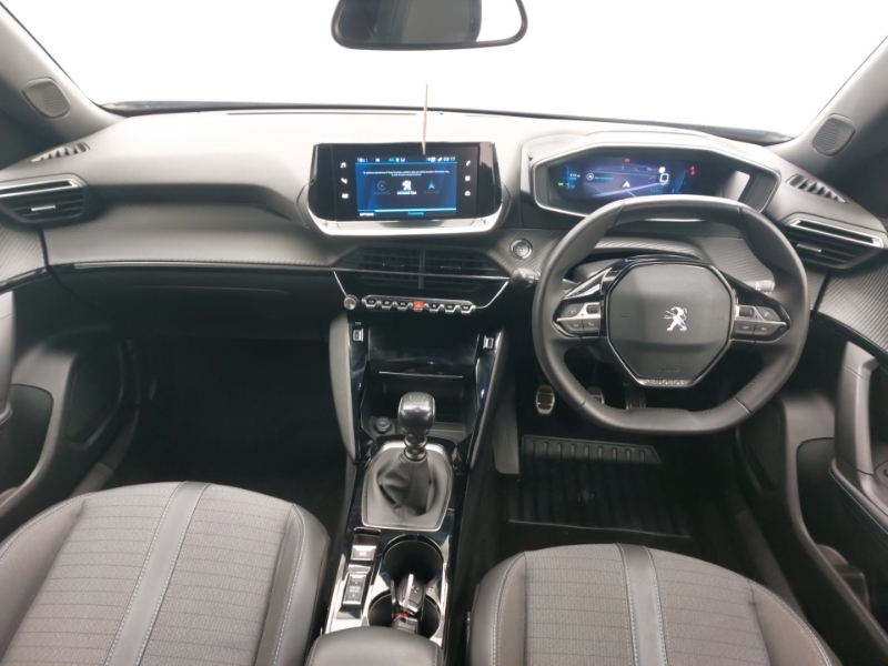 Peugeot 2008 1.2 Puretech Allure Premium Black #3