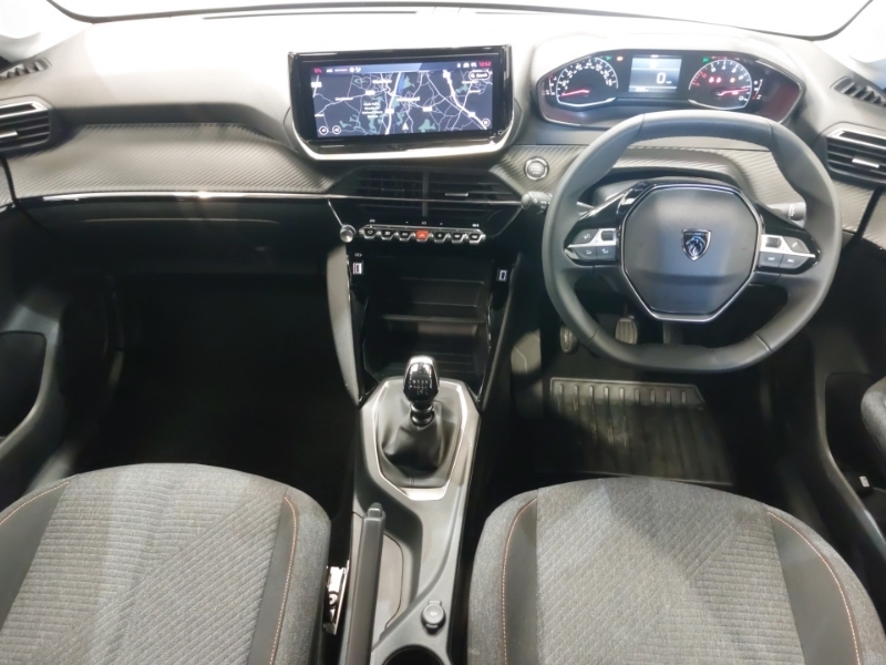 Peugeot 208 1.2 Puretech 100 Style White #3