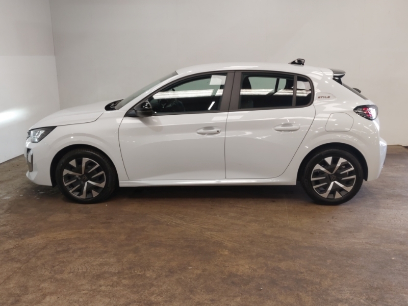 Peugeot 208 1.2 Puretech 100 Style White #4