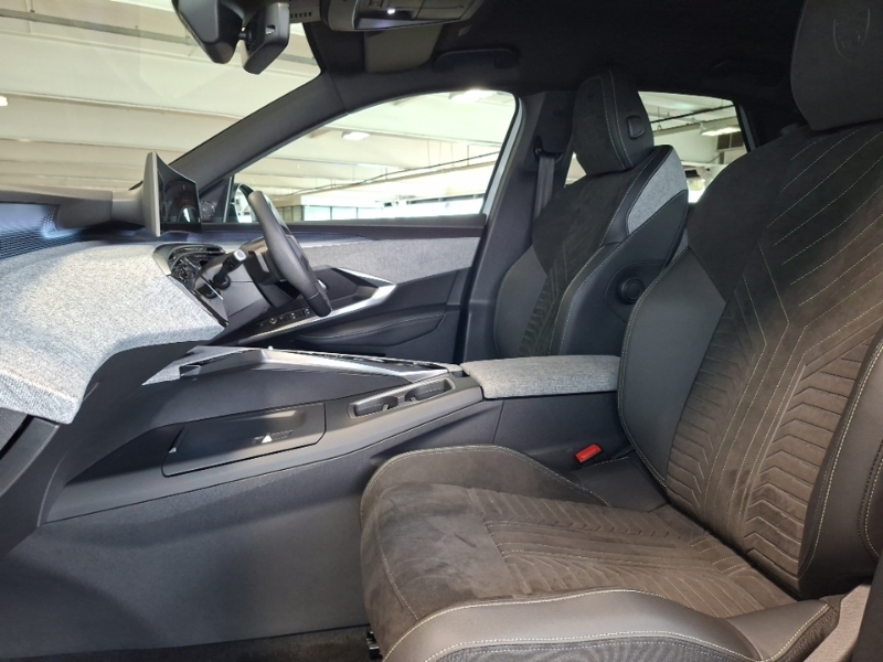 Peugeot 3008 157Kw Gt 73Kwh White #5
