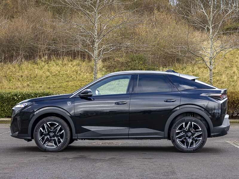 Peugeot 3008 1.2 Hybrid 145 Gt E-dsc6 Black #4