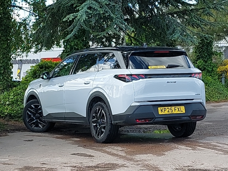 Peugeot 5008 1.2 Hybrid 136 Gt E-dsc6 White #2