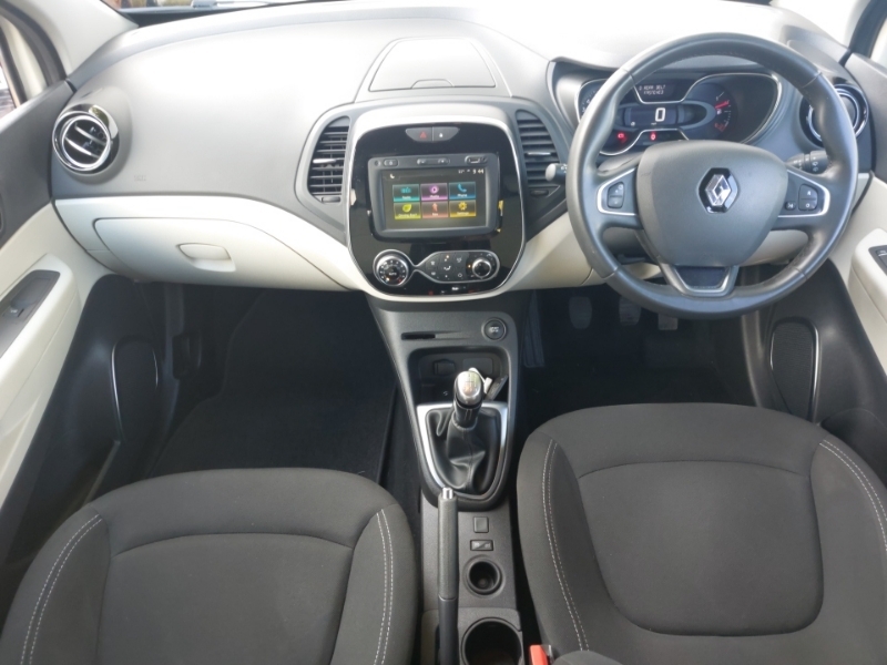 Renault Captur 0.9 Tce 90 Iconic Black #3