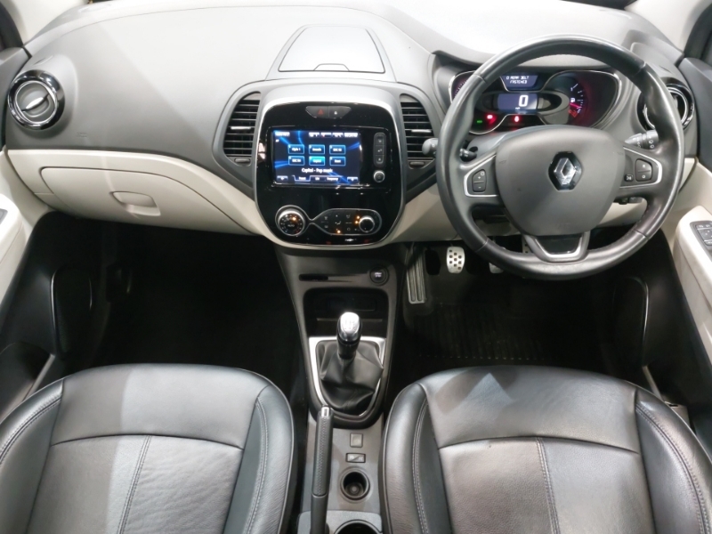 Renault Captur 0.9 Tce 90 Play Black #3