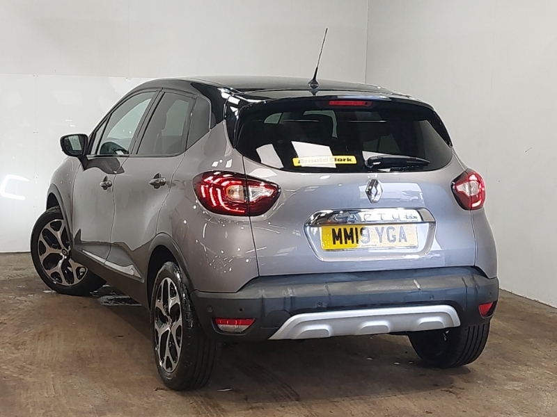 Renault Captur 0.9 Tce 90 Play Black #2