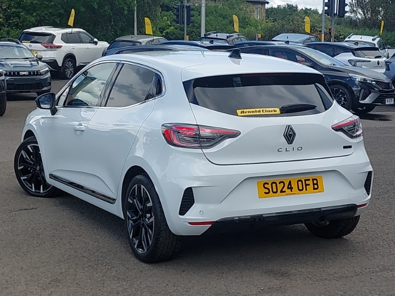 Renault Clio 1.6 E-tech Full Hybrid 145 Techno White #2