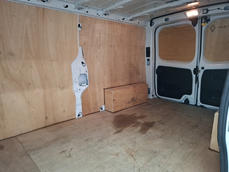 Renault Trafic Ll30 Blue Dci 130 Advance Safety Van White #6