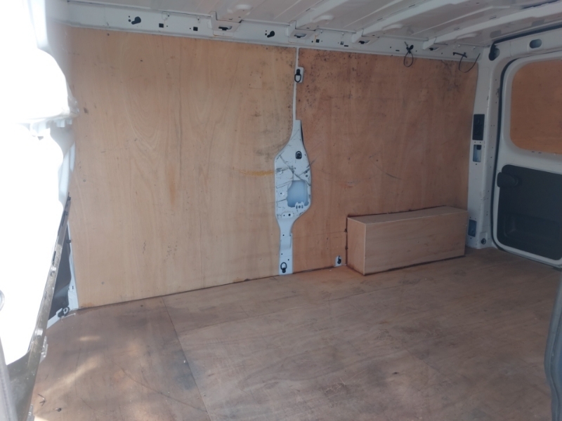 Renault Trafic Ll30 Blue Dci 130 Extra Safety Van SH24BXR White #6