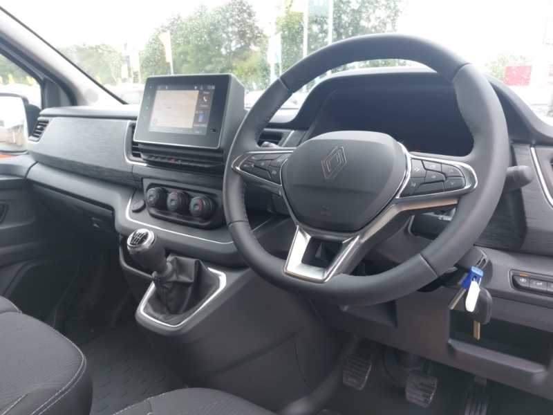 Renault Trafic Ll30 Blue Dci 150 Extra Safety Van SD26KUG White #3