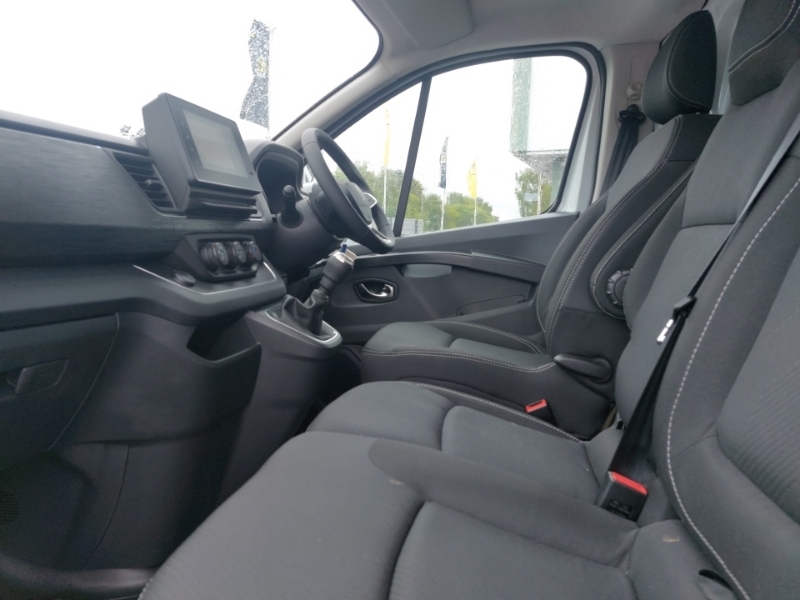 Renault Trafic Ll30 Blue Dci 150 Extra Safety Van SD26KUG White #5