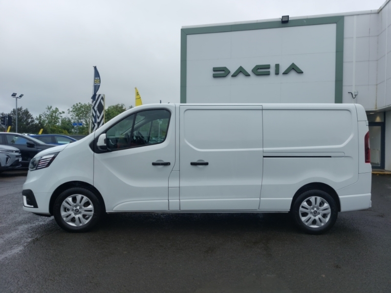 Renault Trafic Ll30 Blue Dci 150 Extra Safety Van SD26KUG White #4