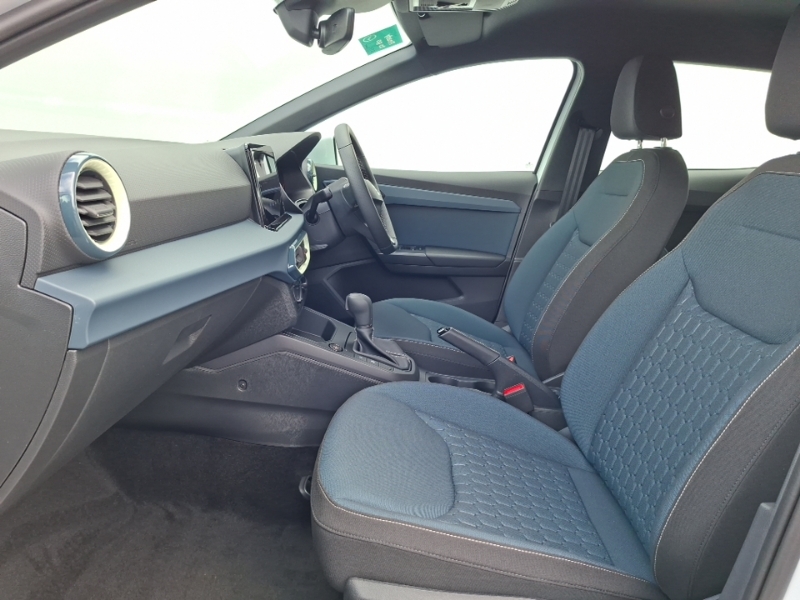 Seat Ibiza 1.0 Tsi 115 Se Technology Dsg White #5