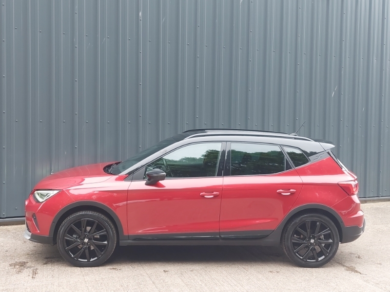 Seat Arona 1.0 Tsi 115 Fr Black Edition Dsg YN75ZWP Red #4