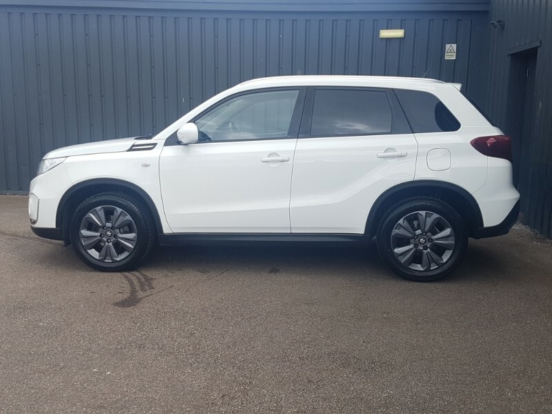 Suzuki Vitara 1.0 Boosterjet Sz-t White #4