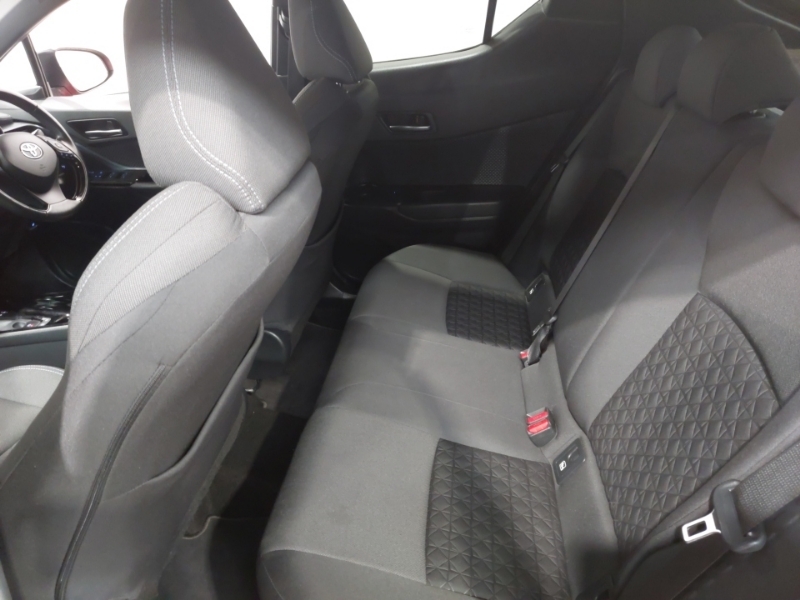 Toyota C-Hr 2.0 Hybrid Design Cvt Red #6
