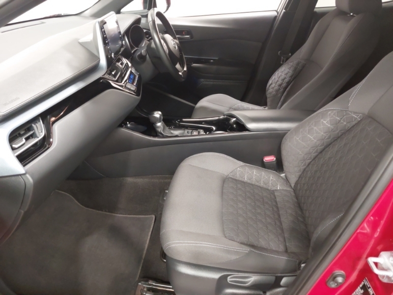 Toyota C-Hr 2.0 Hybrid Design Cvt Red #5