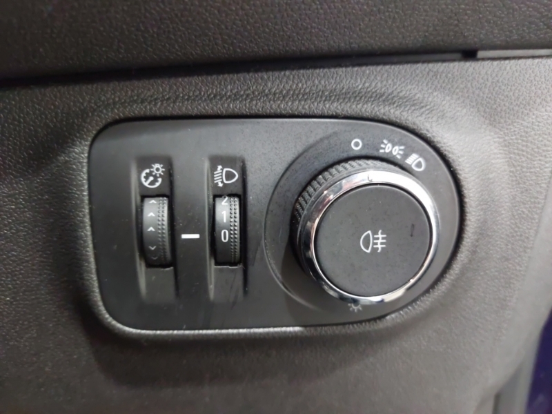 Vauxhall Adam 1.2I Jam Blue #10