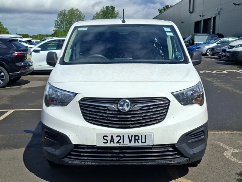 Vauxhall Combo 2300 1.5 Turbo D 100Ps H1 Dynamic Van White