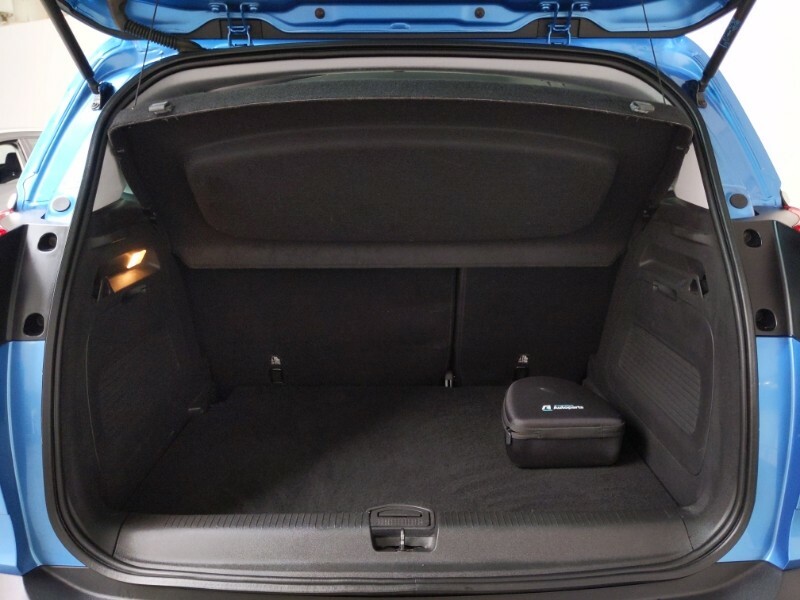 Vauxhall Crossland X Hatchback Blue #8