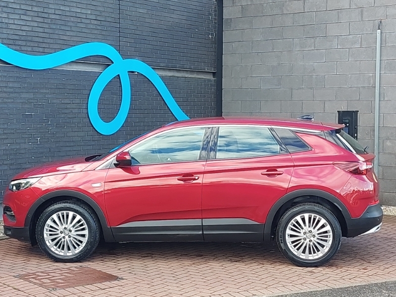 Vauxhall Grandland X 1.2 Turbo Tech Line Nav Red #4