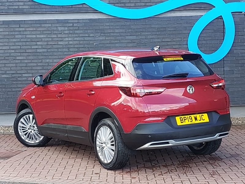 Vauxhall Grandland X 1.2 Turbo Tech Line Nav Red #2