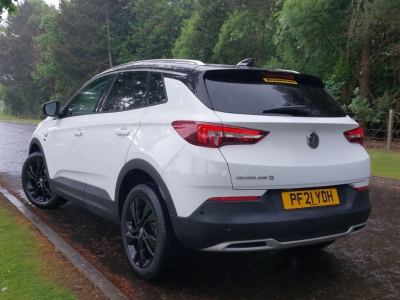 Vauxhall Grandland X 1.2 Turbo Griffin Edition White #2