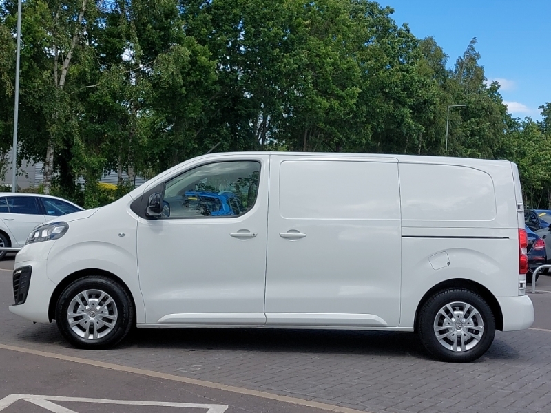 Vauxhall Vivaro 2700 1.5D 100Ps Sportive H1 Van White #4
