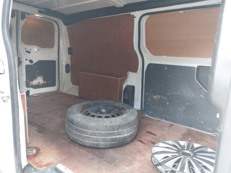 Vauxhall Vivaro 2900 1.5D 100Ps Dynamic H1 Van White #6