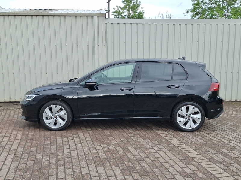 Volkswagen Golf 1.5 Tsi 204 Match Ehybrid Dsg GD25EXV Black #4